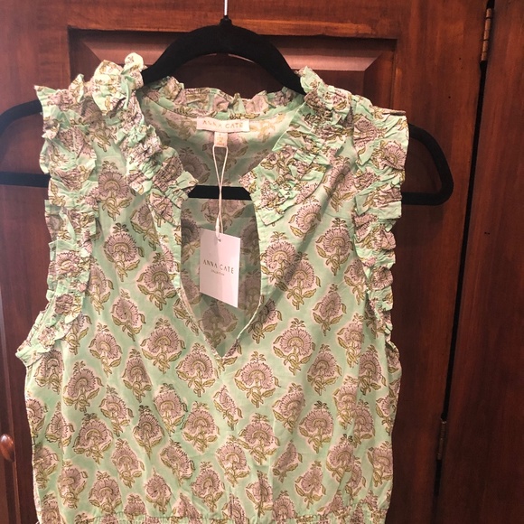 Anna Cate Dresses & Skirts - Anna Cate ruffled floral mini dress